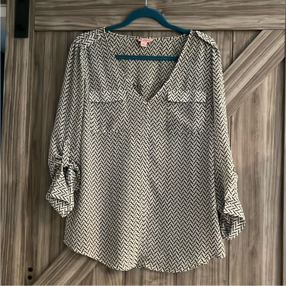 Candie's‎ Black and Cream 3/4 Sleeve Relaxed Blouse